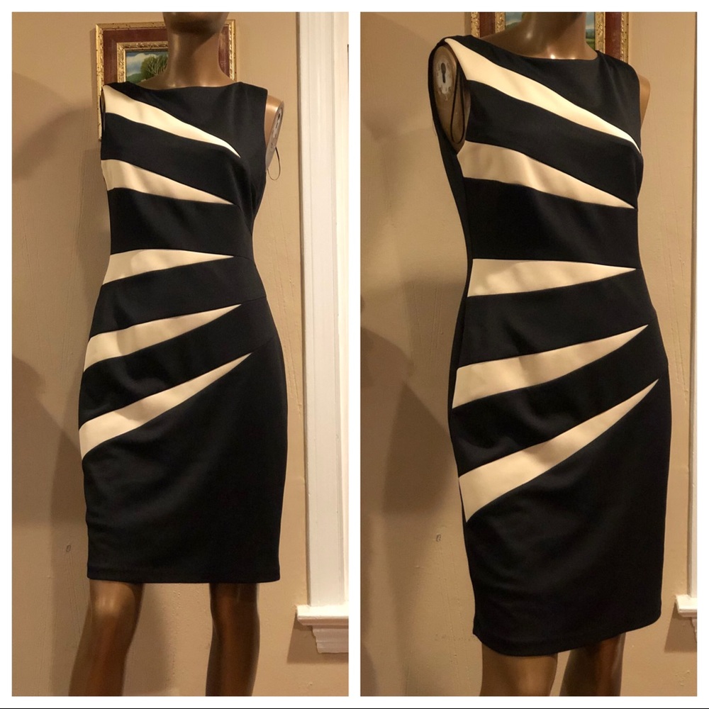 Sophia Christina sleeveless sunburst dress